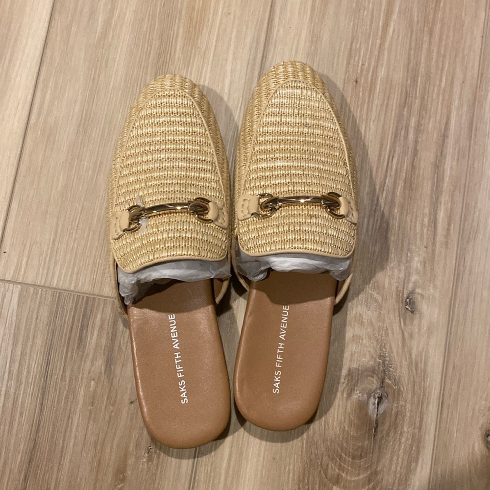Saks fifth avenue -size 9